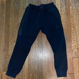 Nike: Black Sportswear Tech Fleece